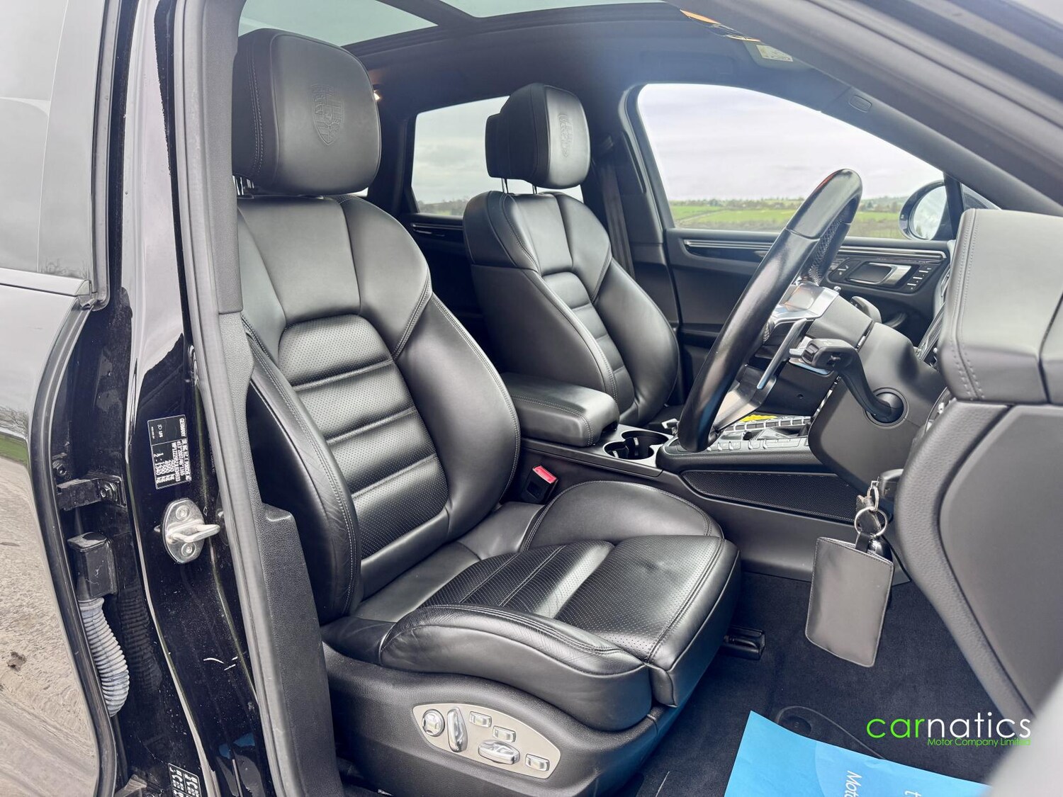 Used Porsche Macan 2018 for sale - 78156429: Photo 19