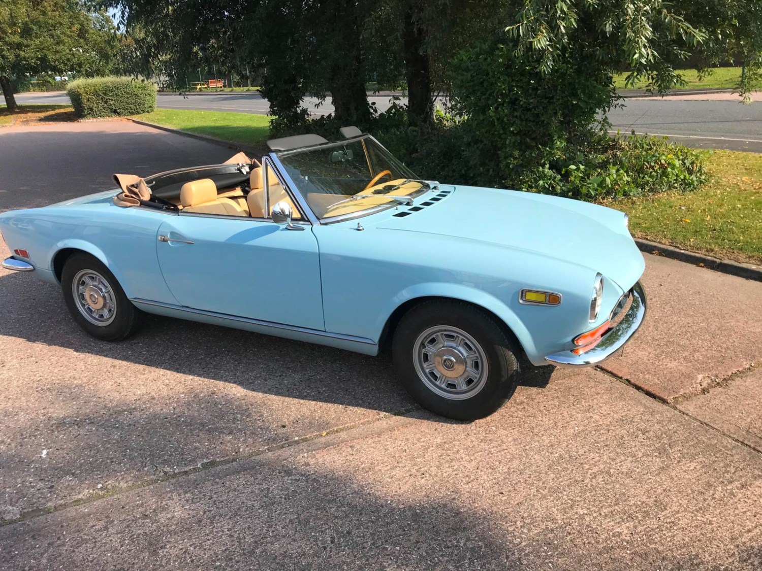 Classic Fiat 124 Spider Cars for Sale | CCFS