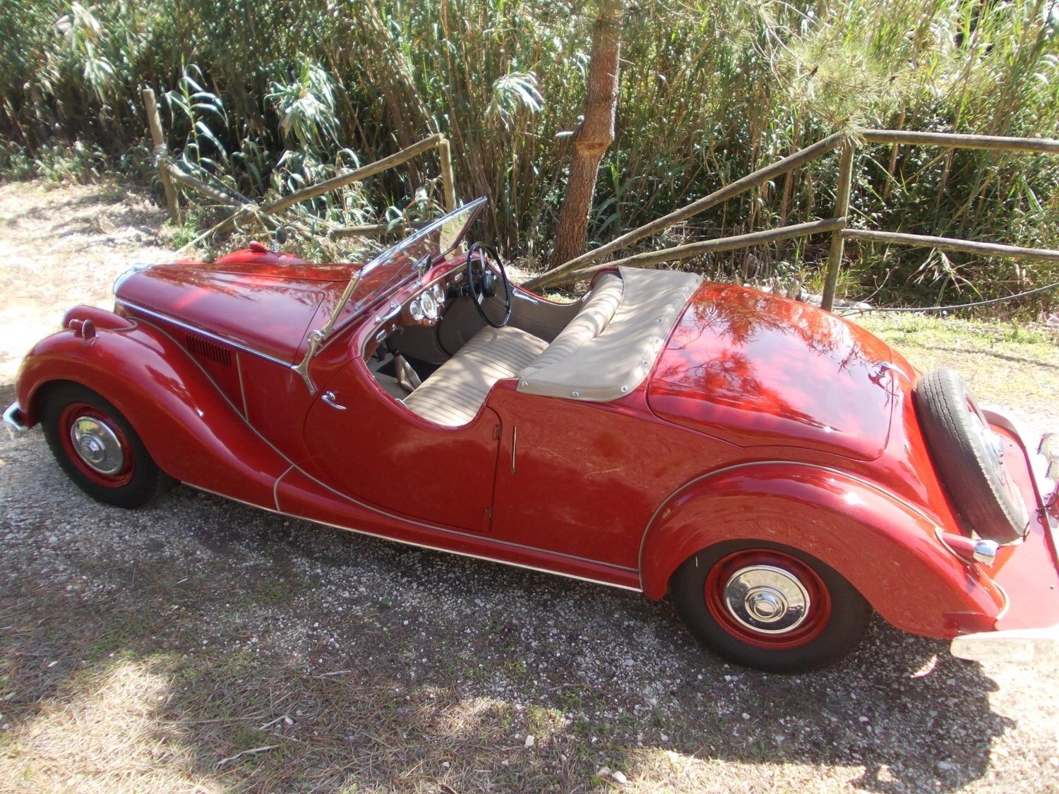 Classic Riley Rmc Cars for Sale | CCFS