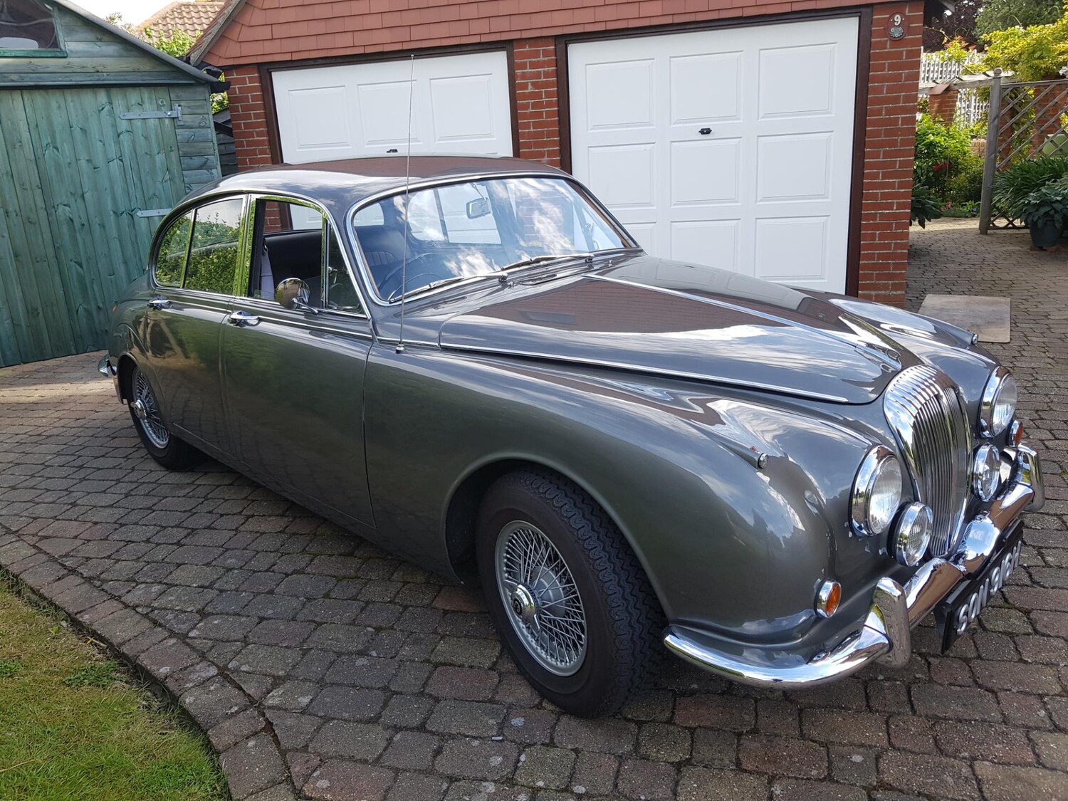 Classic Daimler Cars for Sale CCFS