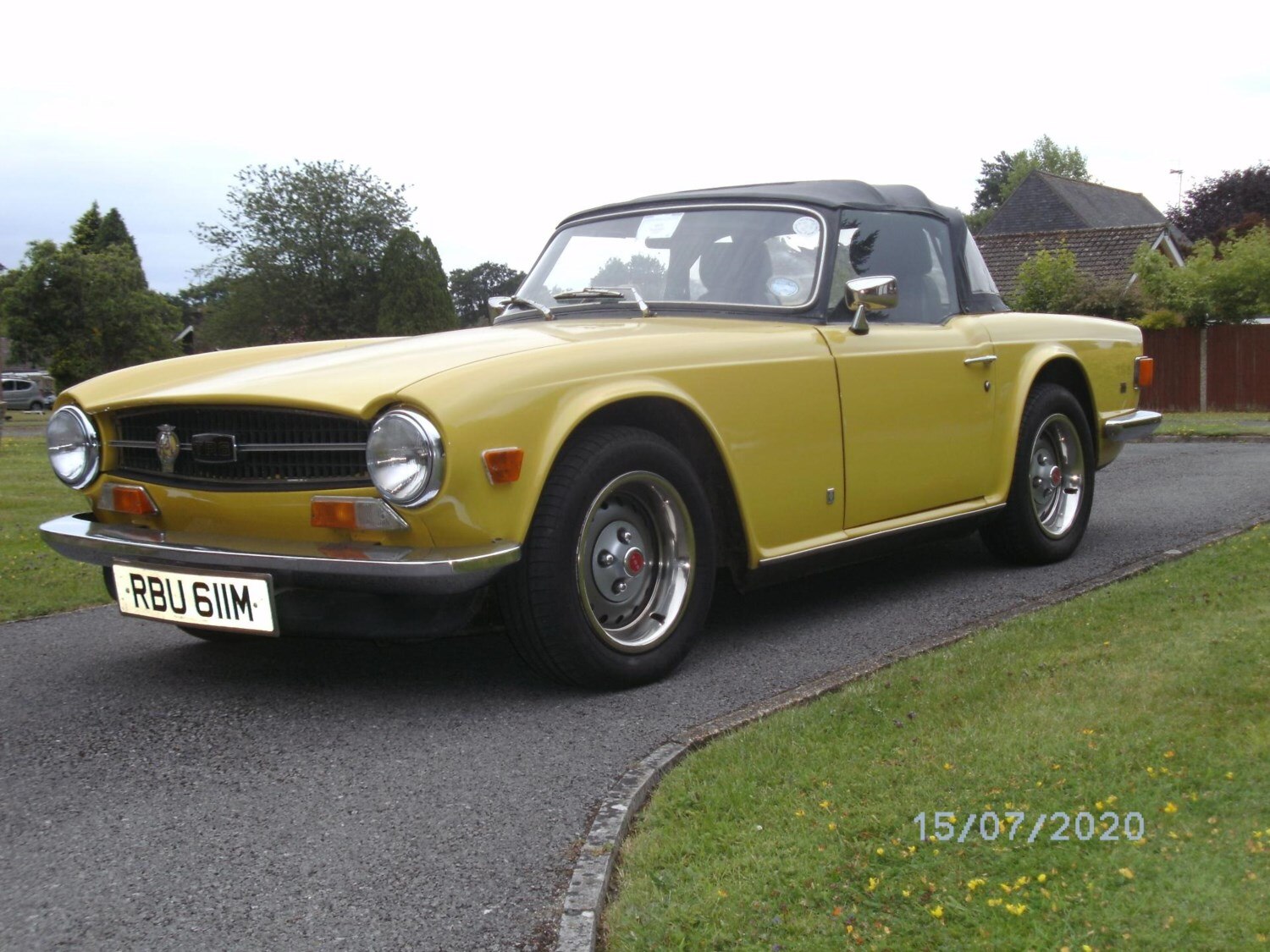 Classic Triumph Cars for Sale | CCFS