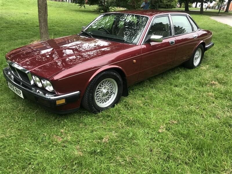 Classic Jaguar Xj Cars for Sale | CCFS