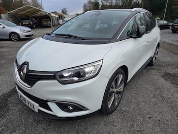 Used Renault Grand Scenic 2018 for sale - 79282985: Photo