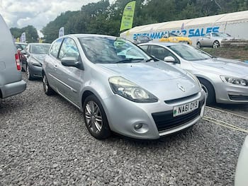 Used Renault Clio 2011 for sale - 79842724: Photo