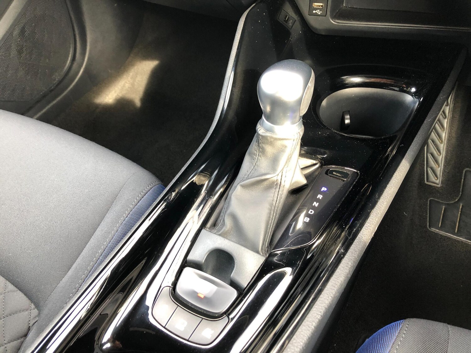 Used Toyota C-HR 2021 for sale - 77439848: Photo 11