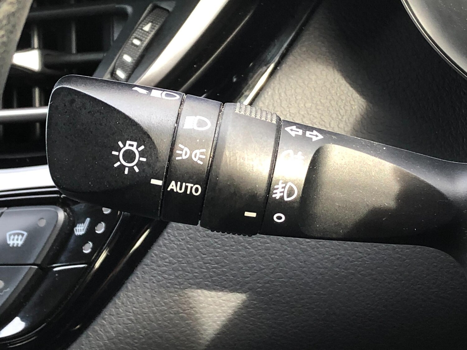 Used Toyota C-HR 2021 for sale - 77439848: Photo 18