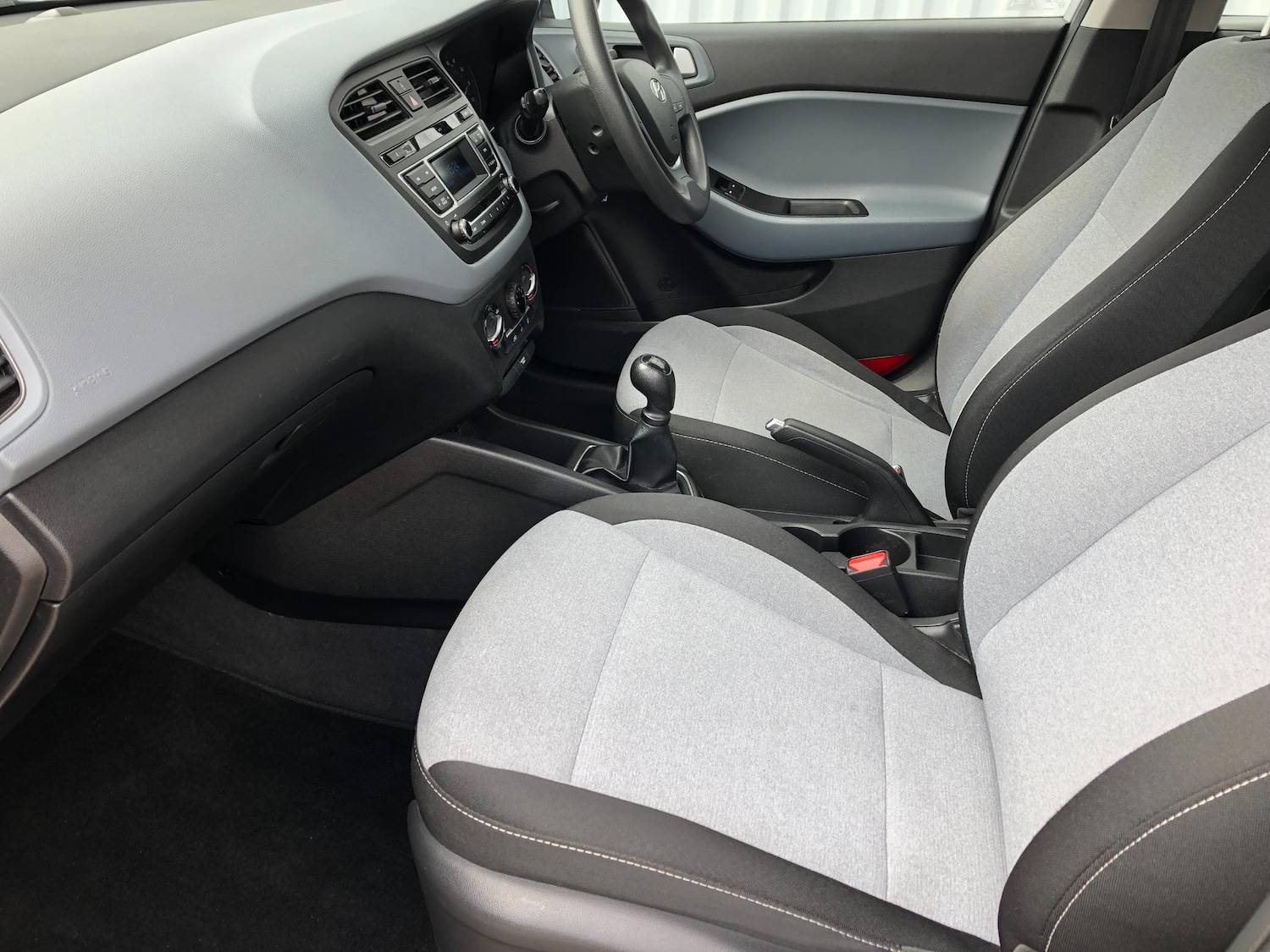 Used Hyundai i20 2016 for sale - 77412004: Photo 2