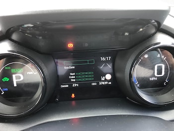 Used Toyota Yaris 2022 for sale - 76213933: Photo