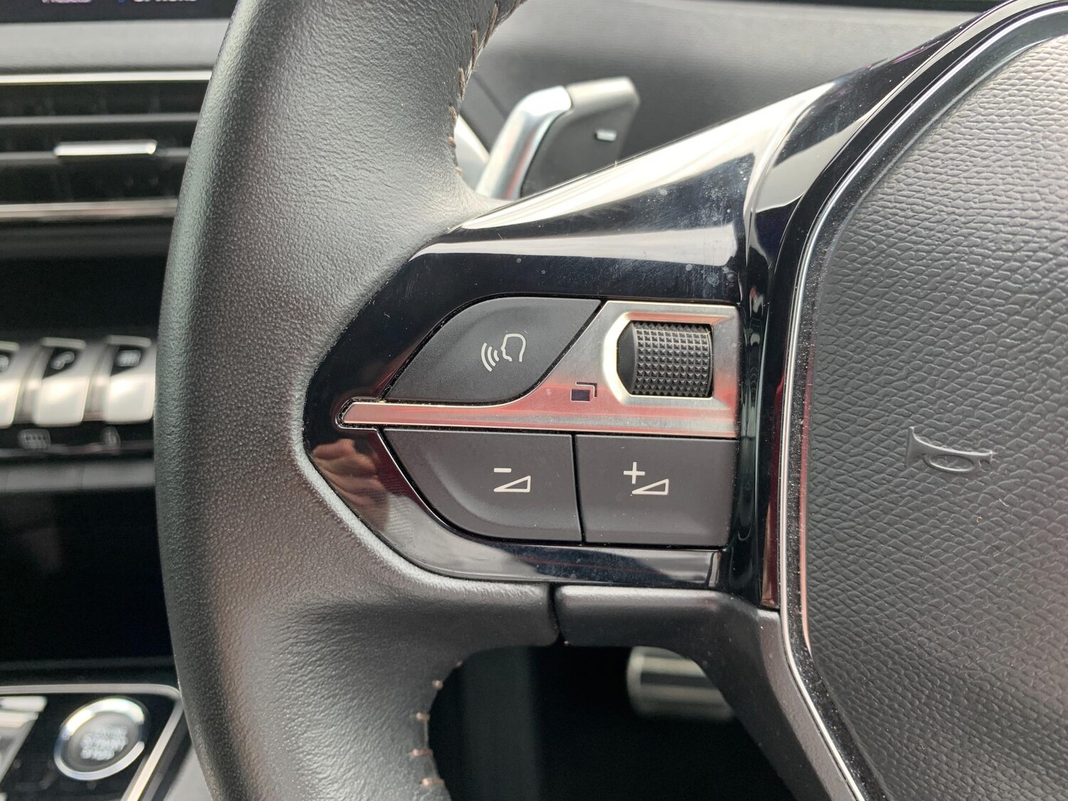 Used Peugeot 5008 2023 for sale - 76214876: Photo 29