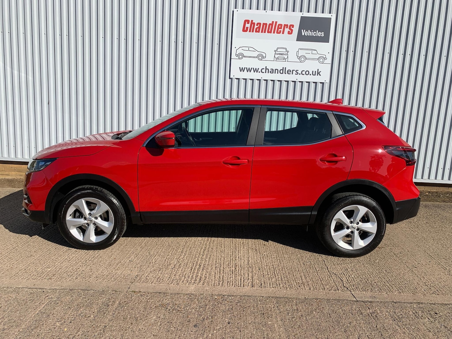 Used Nissan Qashqai 2020 for sale - 76213796: Photo 2