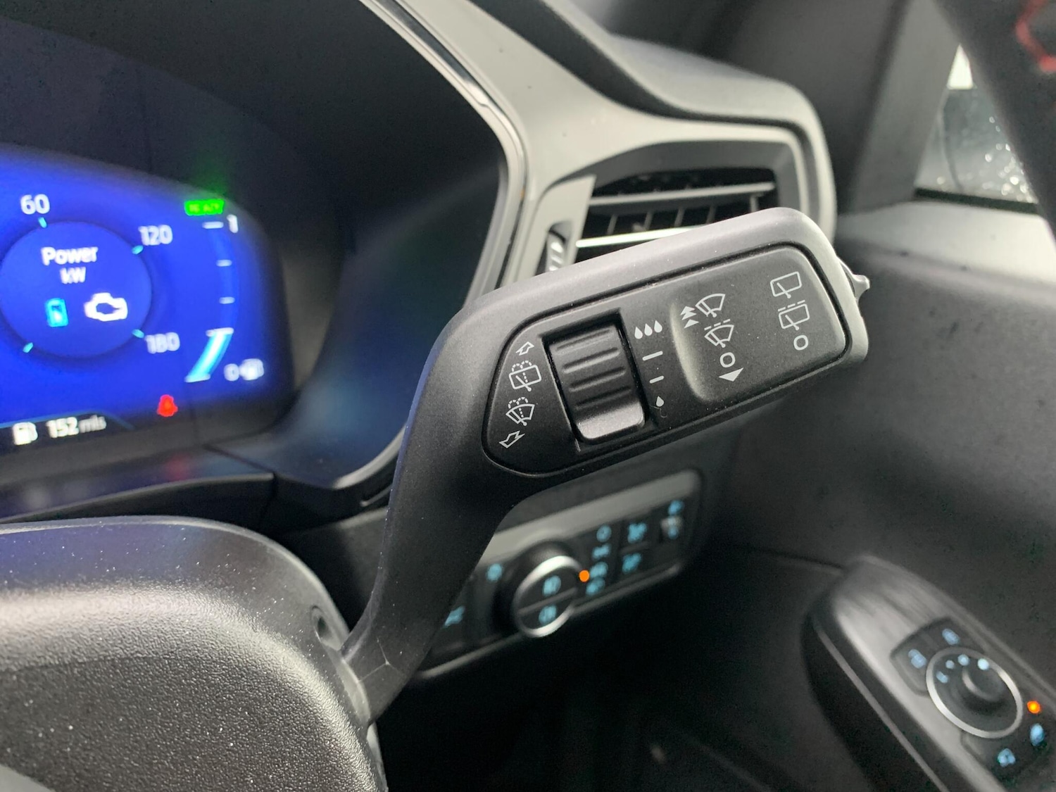 Used Ford Kuga 2023 for sale - 78101456: Photo 17