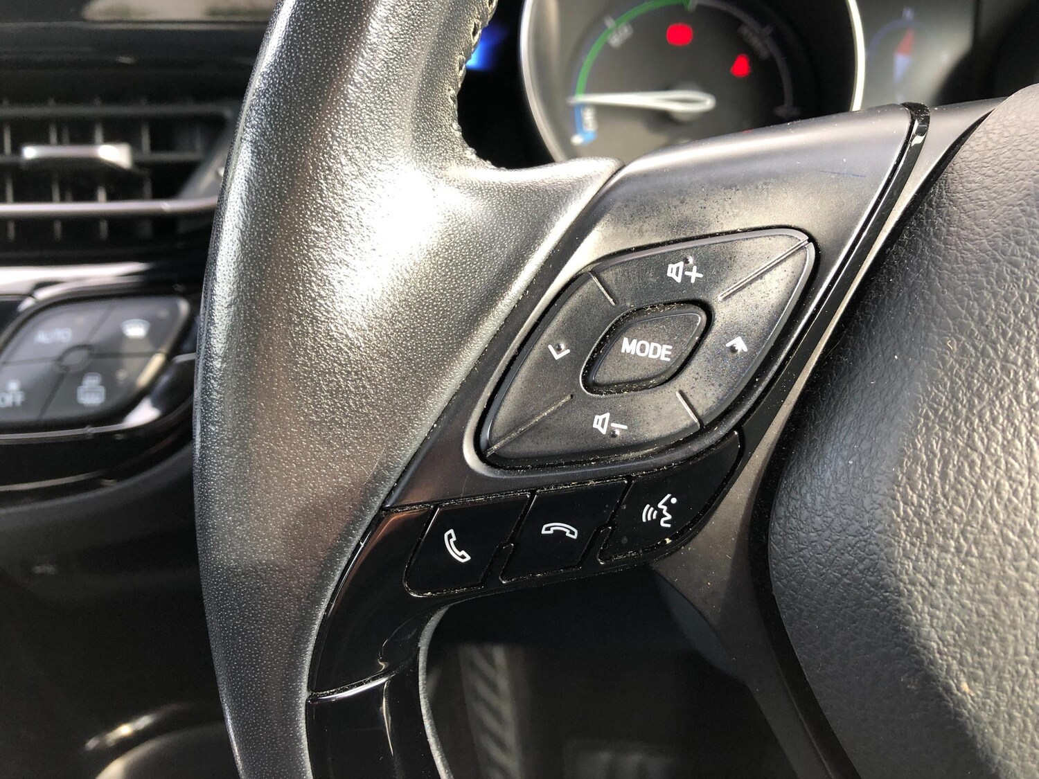 Used Toyota C-HR 2021 for sale - 76214236: Photo 14