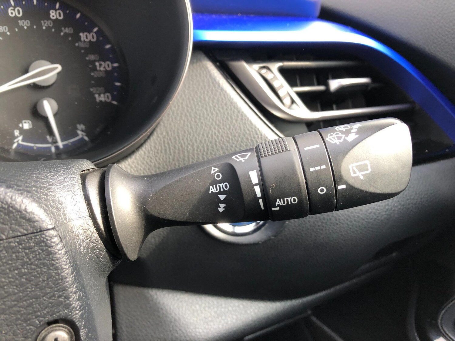 Used Toyota C-HR 2021 for sale - 76214236: Photo 16