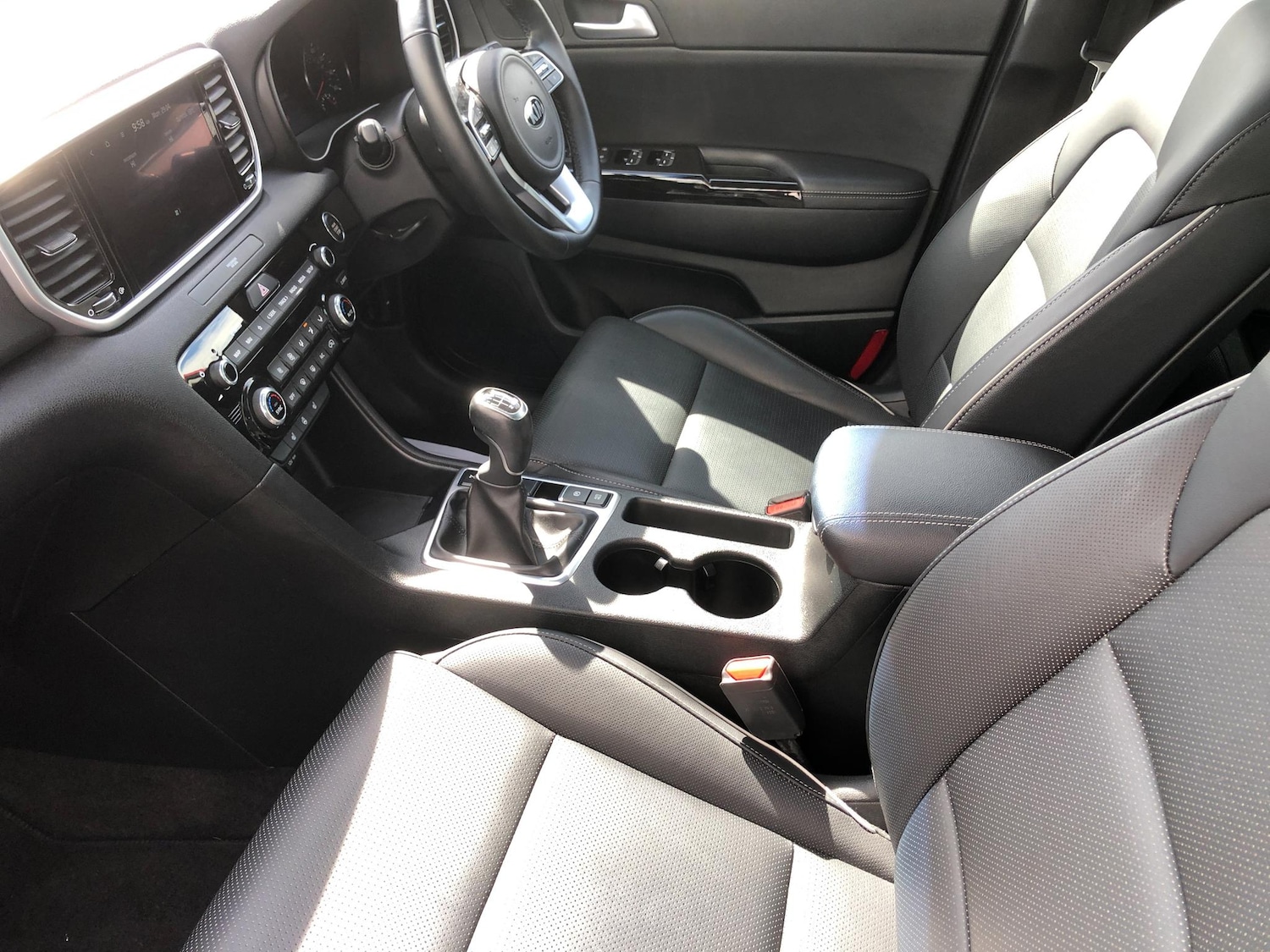 Used Kia Sportage 2021 for sale - 76215447: Photo 2