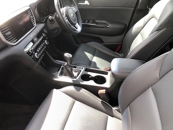 Used Kia Sportage 2021 for sale - 76215447: Photo