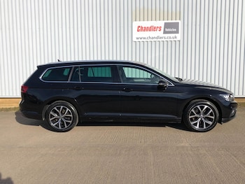 Used Volkswagen Passat 2022 for sale - 76214384: Photo