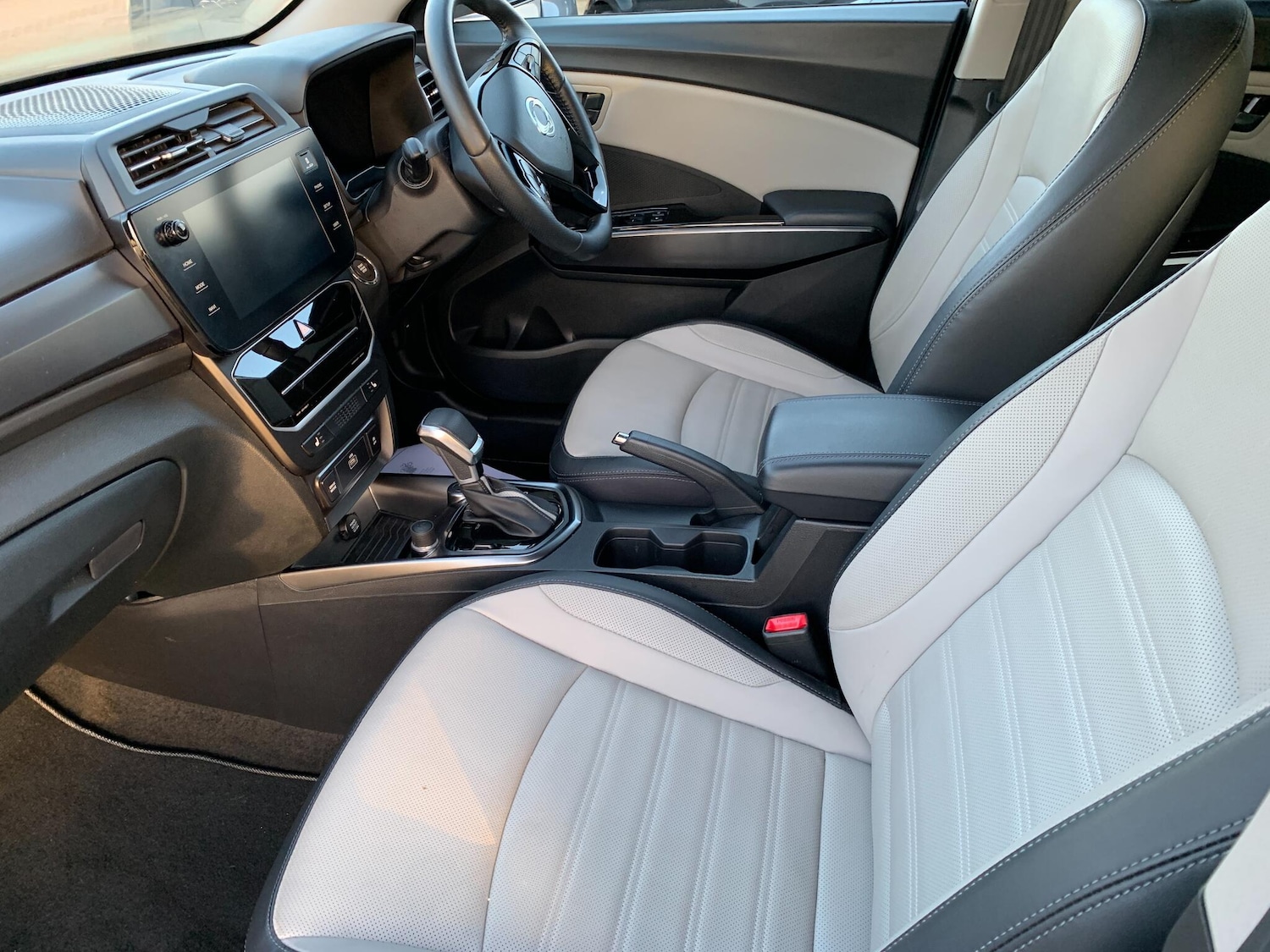 Used Ssangyong Tivoli 2023 for sale - 78101505: Photo 2