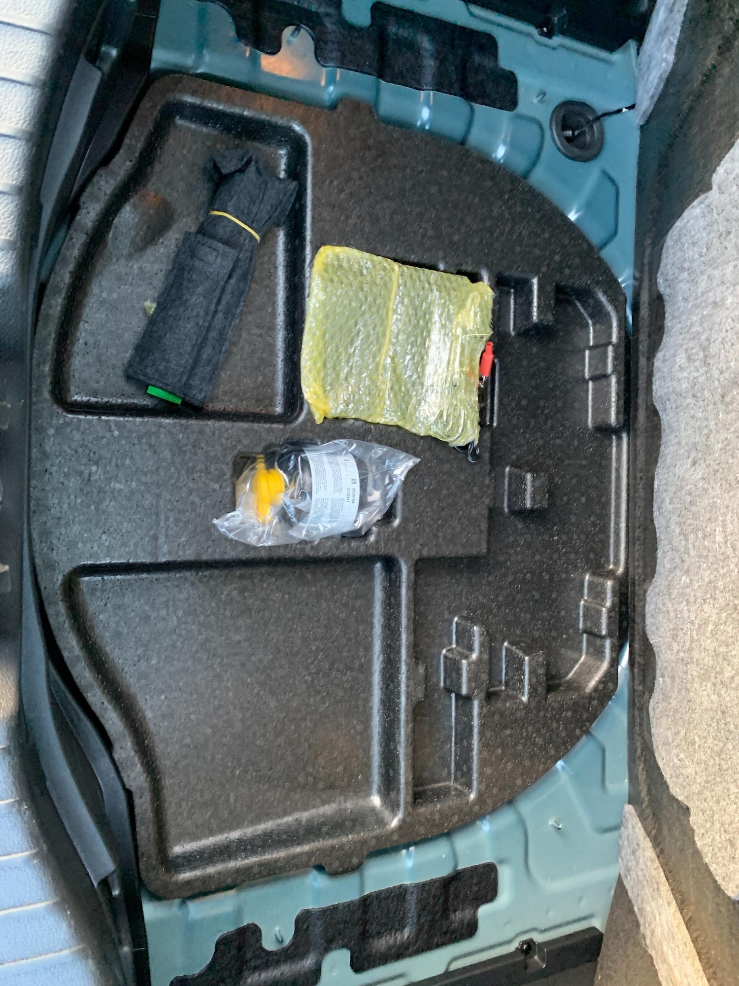 Used Ssangyong Tivoli 2023 for sale - 78101505: Photo 33