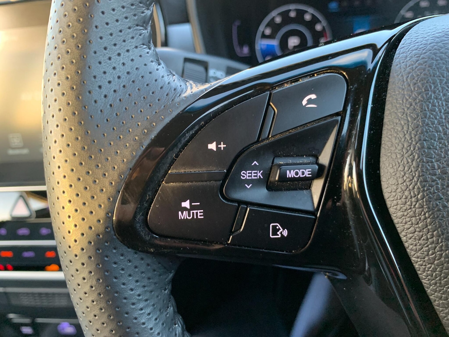 Used Ssangyong Tivoli 2023 for sale - 78101505: Photo 38