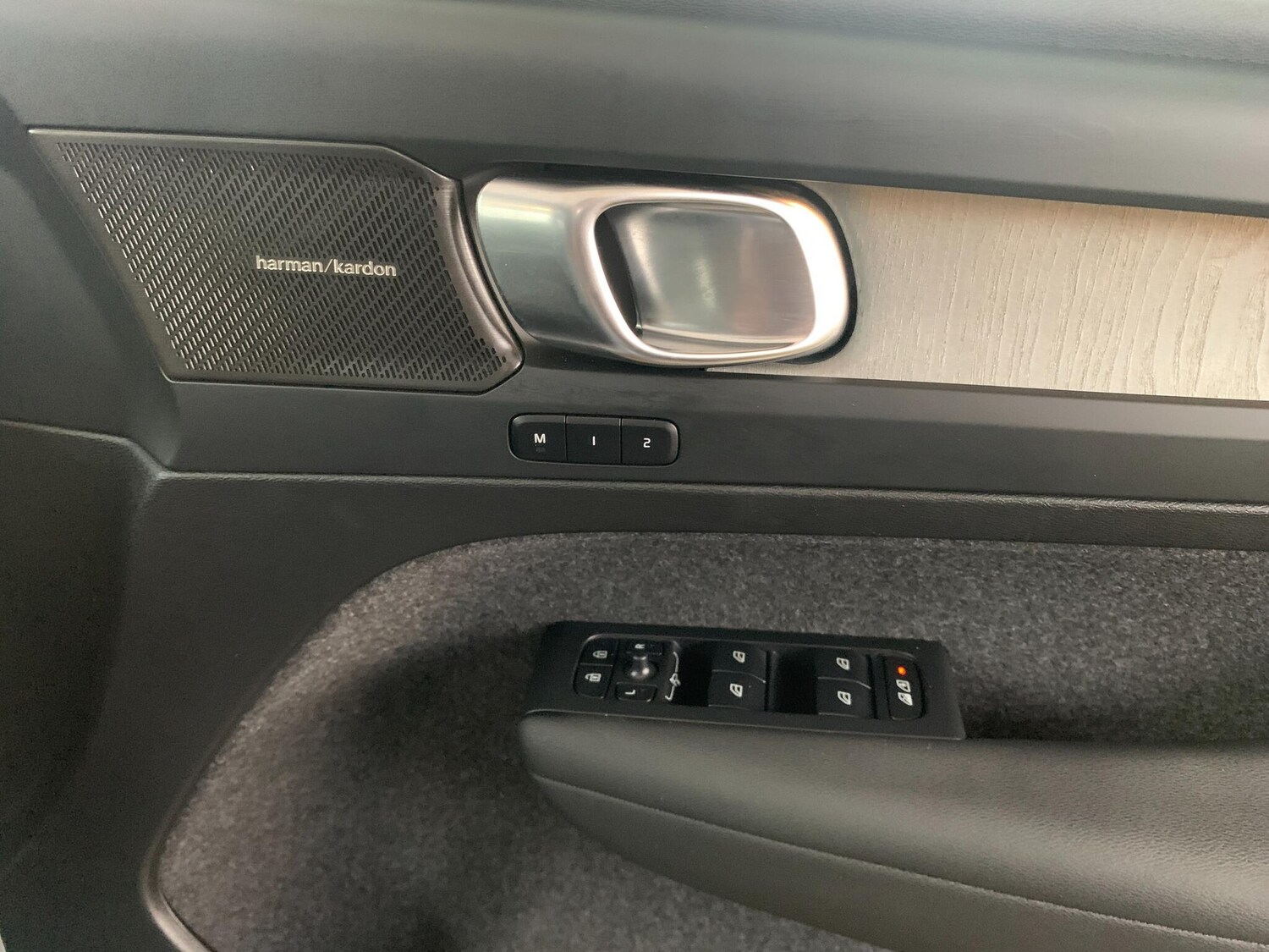 Used Volvo XC40 2025 for sale - 77456353: Photo 28