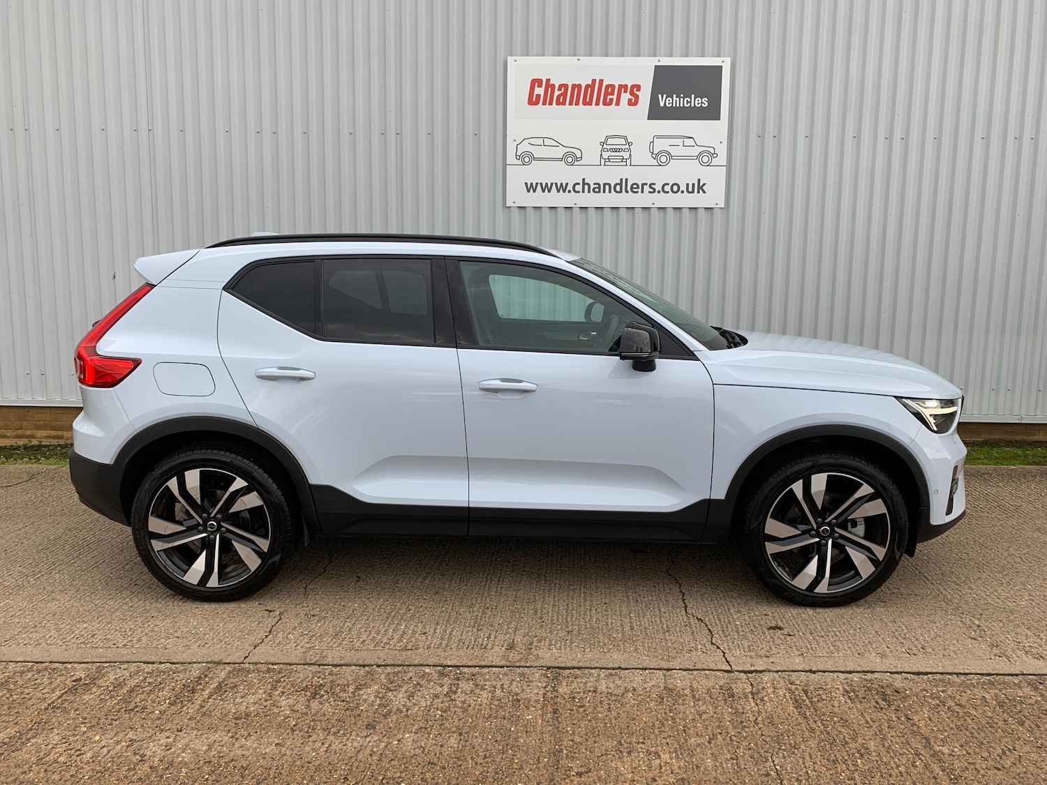 Used Volvo XC40 2025 for sale - 77456353: Photo 9