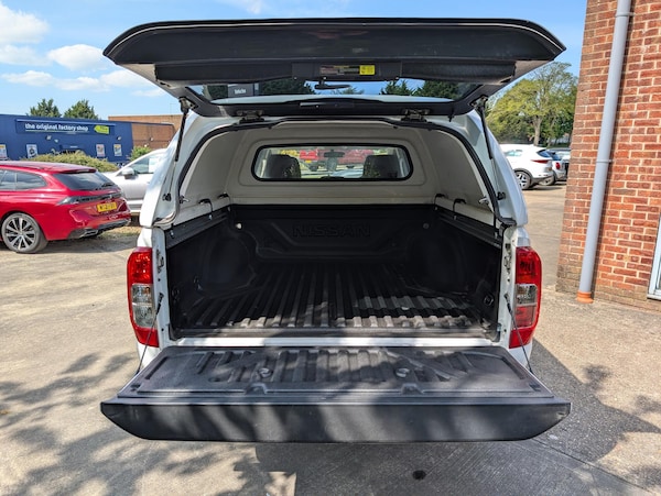 Used Nissan Navara 2020 for sale - 76214478: Photo 11