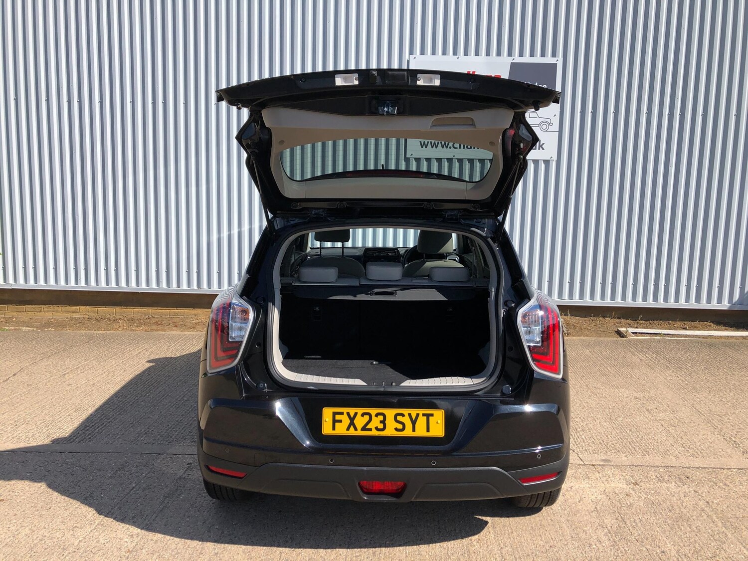 Used Ssangyong Tivoli 2023 for sale - 76214912: Photo 16