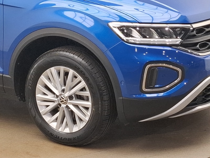 Used Volkswagen T-Roc 2023 for sale - 77086968: Photo 9