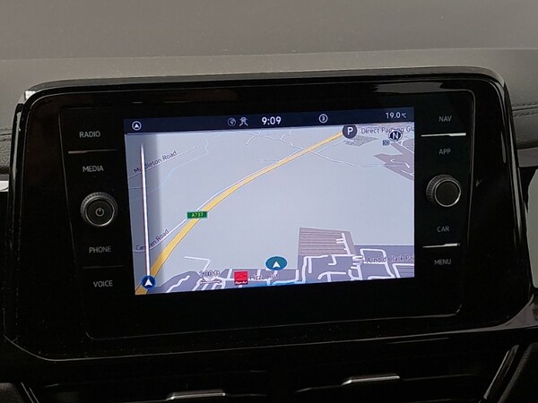 Used Volkswagen T-Roc 2023 for sale - 75197873: Photo 11