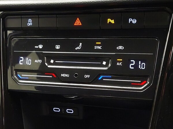 Used Volkswagen T-Roc 2023 for sale - 75197873: Photo 15