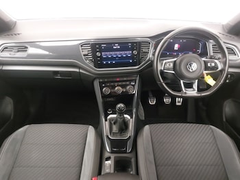 Used Volkswagen T-Roc 2019 for sale - 78861369: Photo