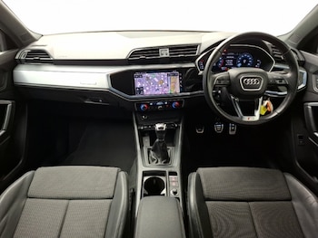 Used Audi Q3 2023 for sale - 76418992: Photo