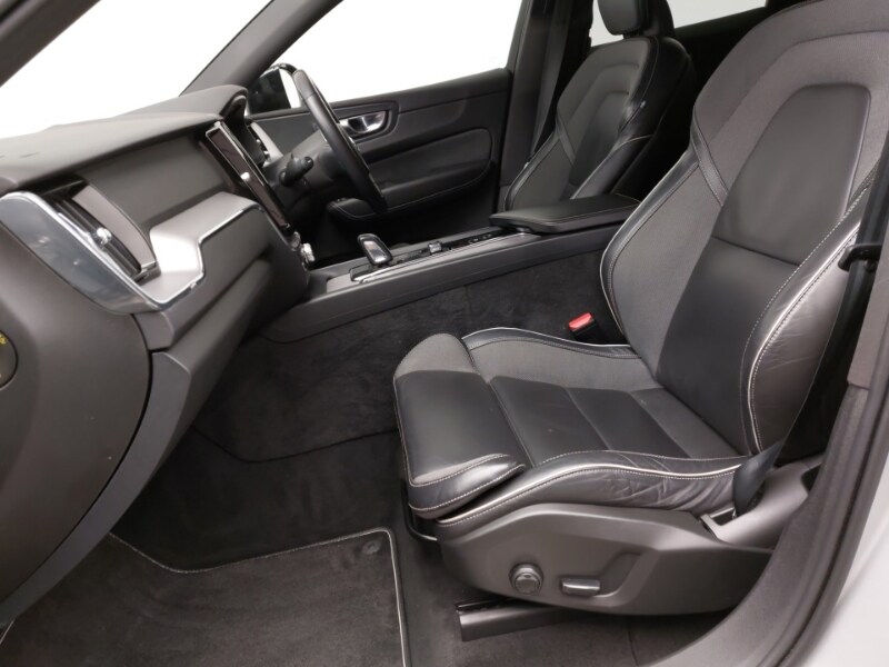 Used Volvo XC60 2021 for sale - 77518236: Photo 5