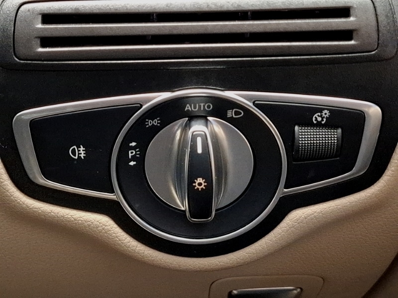 Used Mercedes-Benz GLC 2018 for sale - 77024402: Photo 19