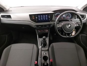 Used Volkswagen Polo 2019 for sale - 77751700: Photo