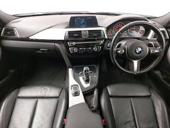 Used BMW 3 Series 2018 for sale - 77682600: Photo