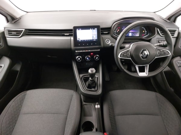 Used Renault Clio 2022 for sale - 76343611: Photo 2