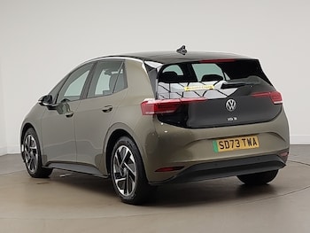 Used Volkswagen ID.3 2023 for sale - 77933048: Photo
