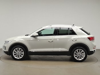 Used Volkswagen T-Roc 2022 for sale - 77503418: Photo