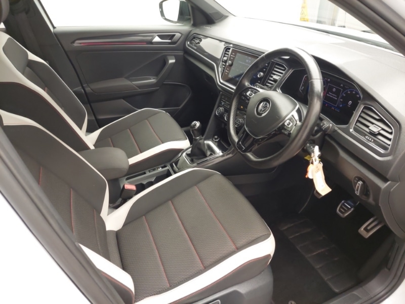 Used Volkswagen T-Roc 2018 for sale - 76311531: Photo 13