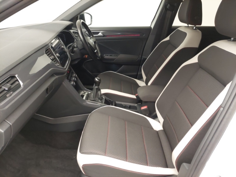 Used Volkswagen T-Roc 2018 for sale - 76311531: Photo 5