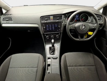 Used Volkswagen Golf 2018 for sale - 78928239: Photo