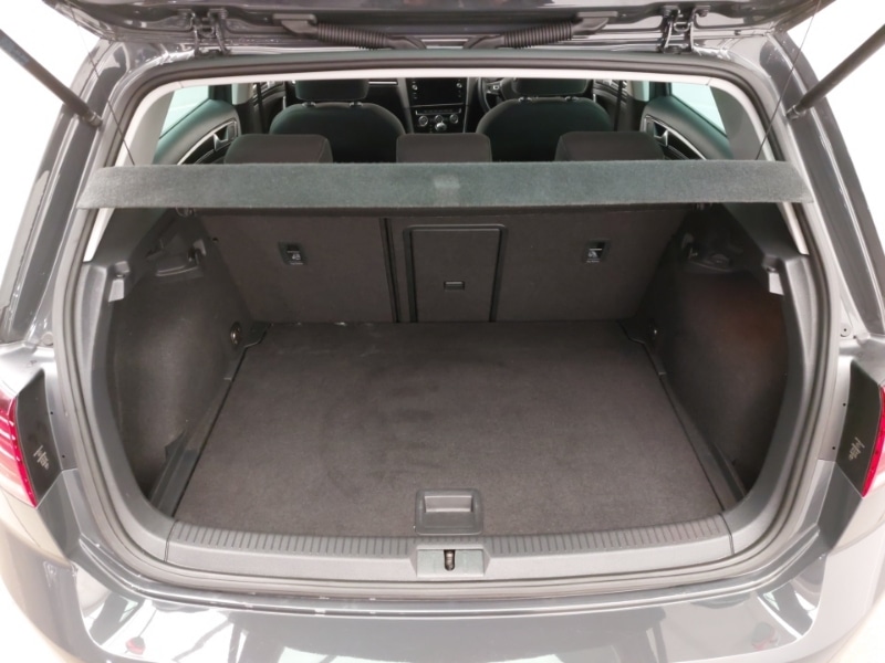 Used Volkswagen Golf 2020 for sale - 77956449: Photo 8