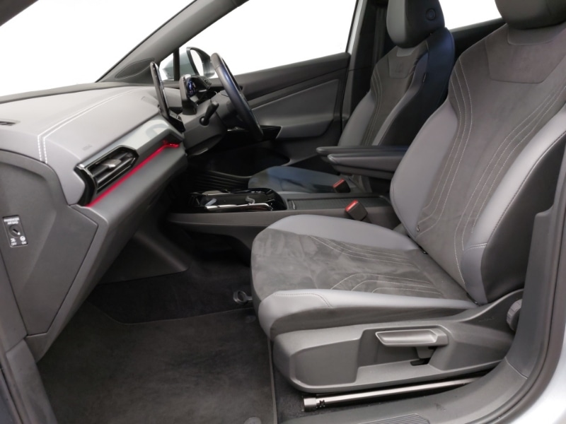 Used Volkswagen ID.4 2023 for sale - 76897559: Photo 5