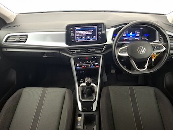 Used Volkswagen T-Roc 2022 for sale - 77405194: Photo