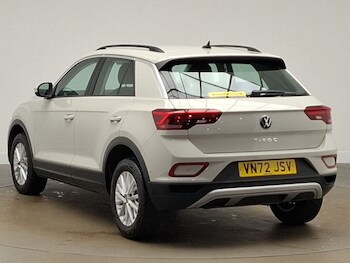 Used Volkswagen T-Roc 2022 for sale - 77405194: Photo
