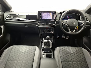 Used Volkswagen T-Roc 2023 for sale - 78225383: Photo