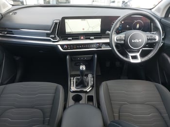 Used Kia Sportage 2023 for sale - 76121098: Photo 2