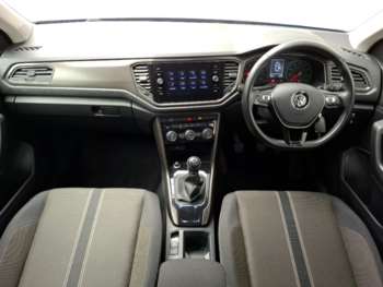 Used Volkswagen T-Roc 2019 for sale - 74882739: Photo