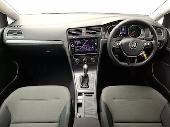 Used Volkswagen Golf 2017 for sale - 78490520: Photo